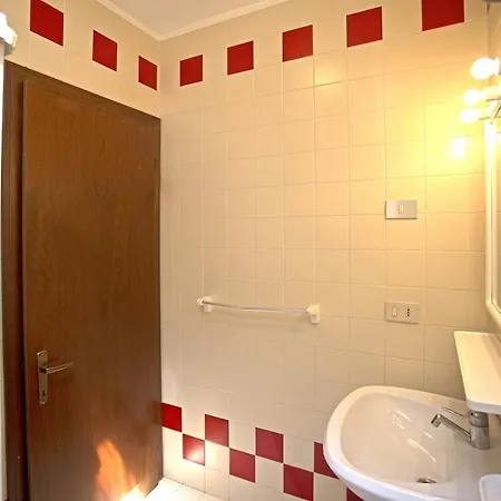 里亚托公寓 * 比比翁